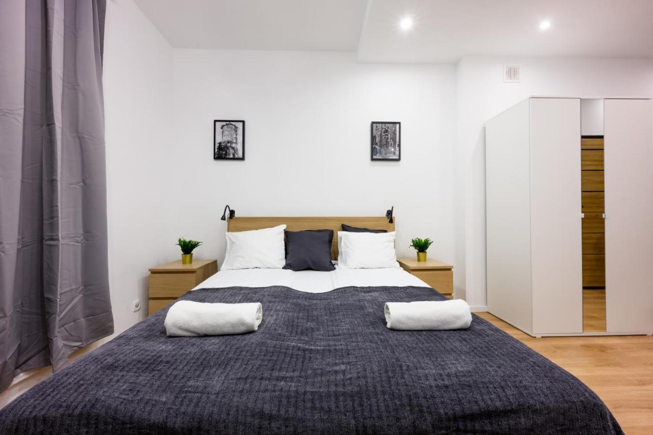 Cracow Rent Apartments - Spacious Apartments For 2-7 People In Quiet Area - Kolberga Street Nr 3 - 10 Min To Main Square By Foot Краків Екстер'єр фото