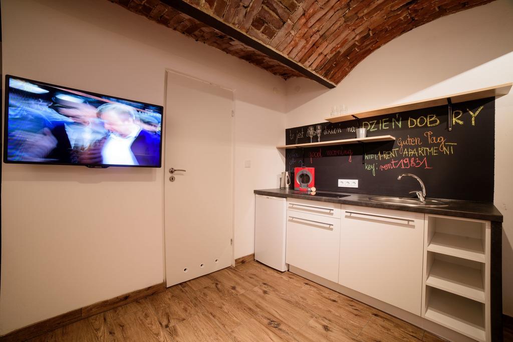 Cracow Rent Apartments - Spacious Apartments For 2-7 People In Quiet Area - Kolberga Street Nr 3 - 10 Min To Main Square By Foot Краків Екстер'єр фото