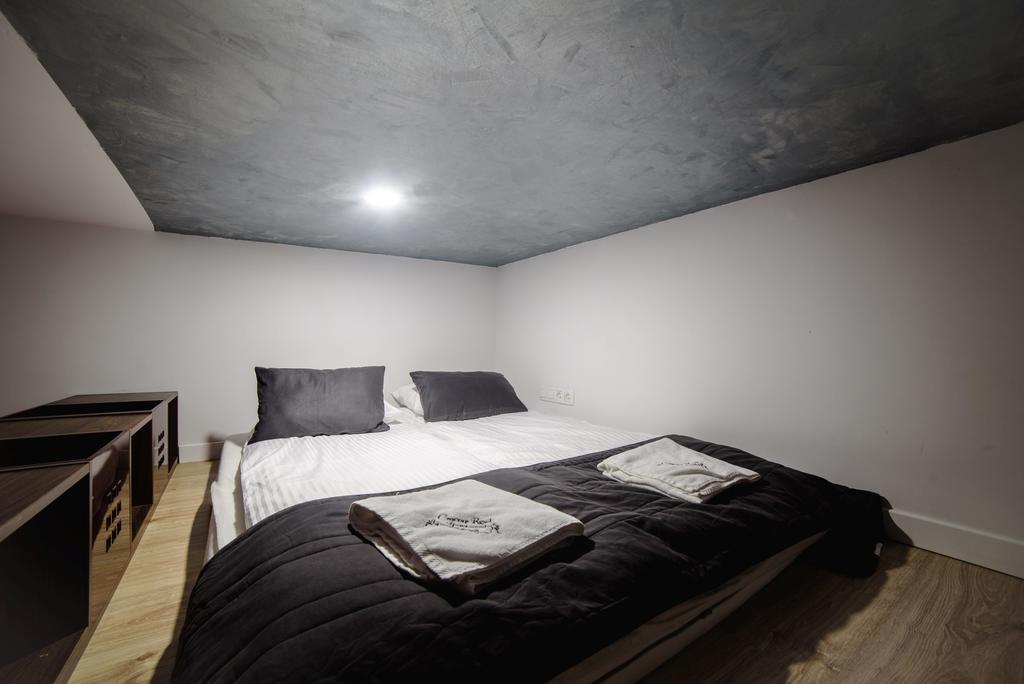Cracow Rent Apartments - Spacious Apartments For 2-7 People In Quiet Area - Kolberga Street Nr 3 - 10 Min To Main Square By Foot Краків Екстер'єр фото